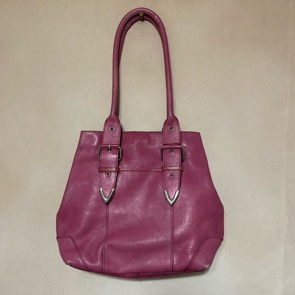 Wilsons Leather EUC mauve leather shoulder bag with buckle detail - Picture 2 of 8